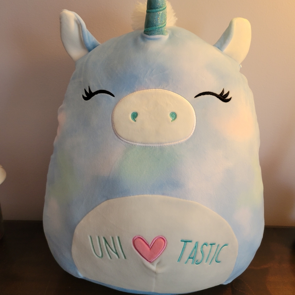 Unicorn Squishmallow